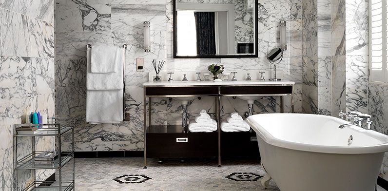 Luxury Studio Suite Bathroom