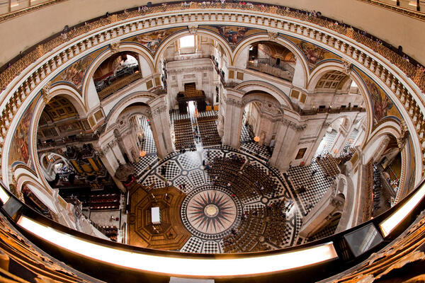 St Pauls Whispering Gallery; romantic things to do on Valentines Day London