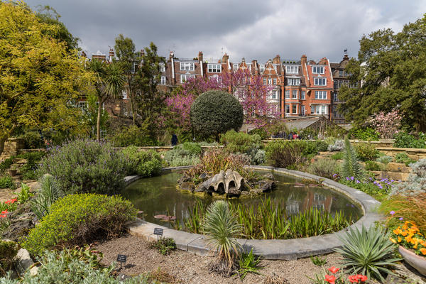 London's Secret Gardens 