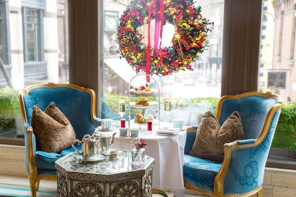 The festive season has begun in The Westbury hotel in the heart of Dublin city, with Christmas decorations from Appassionata Flowers. 